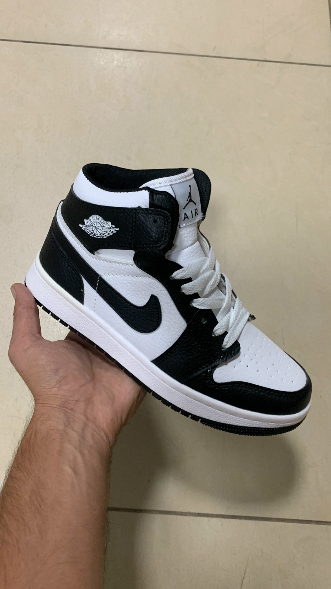 женские кроссовки nike air jordan 1 mid,nike air jordan 1 mid,кроссовки nike air jordan 1 retro high,nike air jordan 1 mid grey camo,кроссовки женские nike air jordan 1
