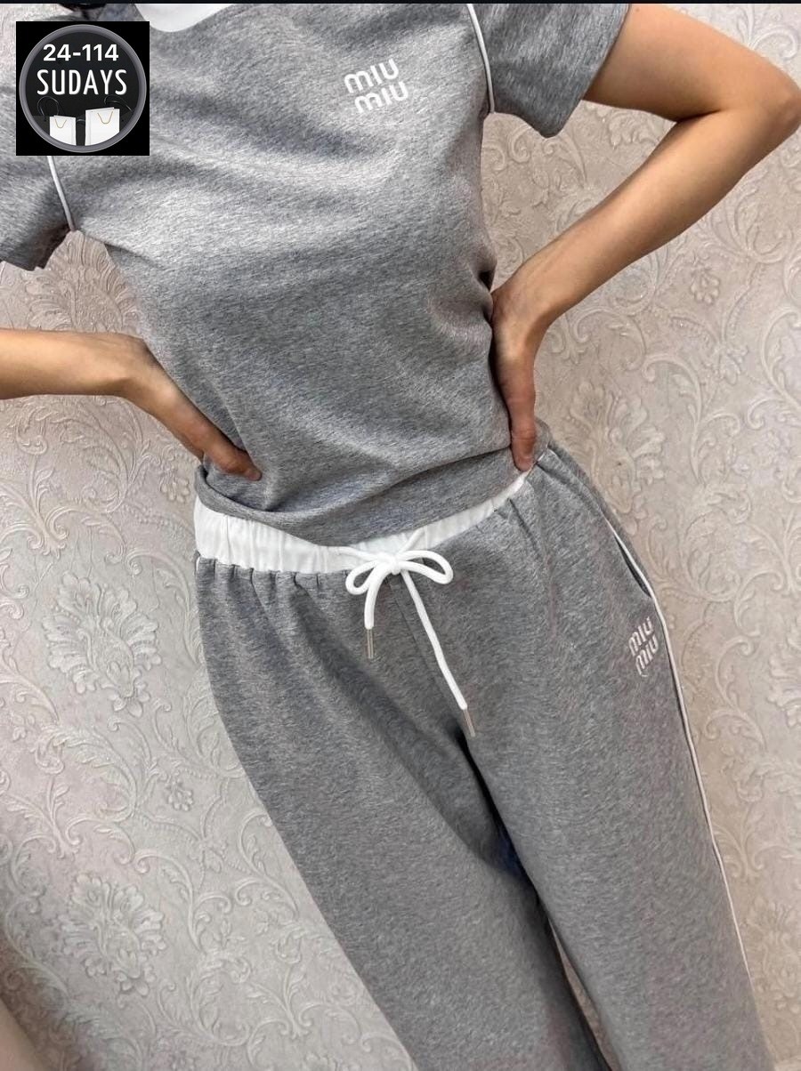 спортивные костюмы без начеса,костюм miu miu,женский костюм,спортивные костюм,костюм двойка
