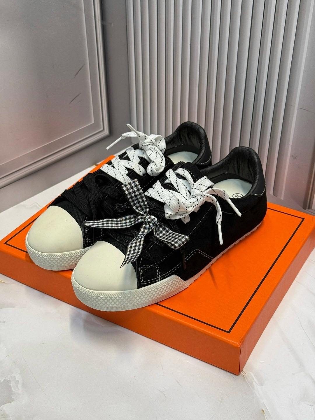 ,кроссовки hermes,женские кроссовки,женская ,кроссовки повседневные