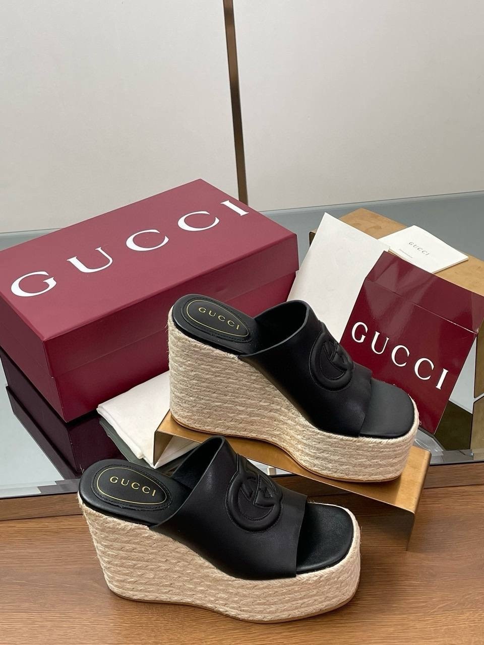 ,обуви,сабо гуччи,босоножки gucci,женская
