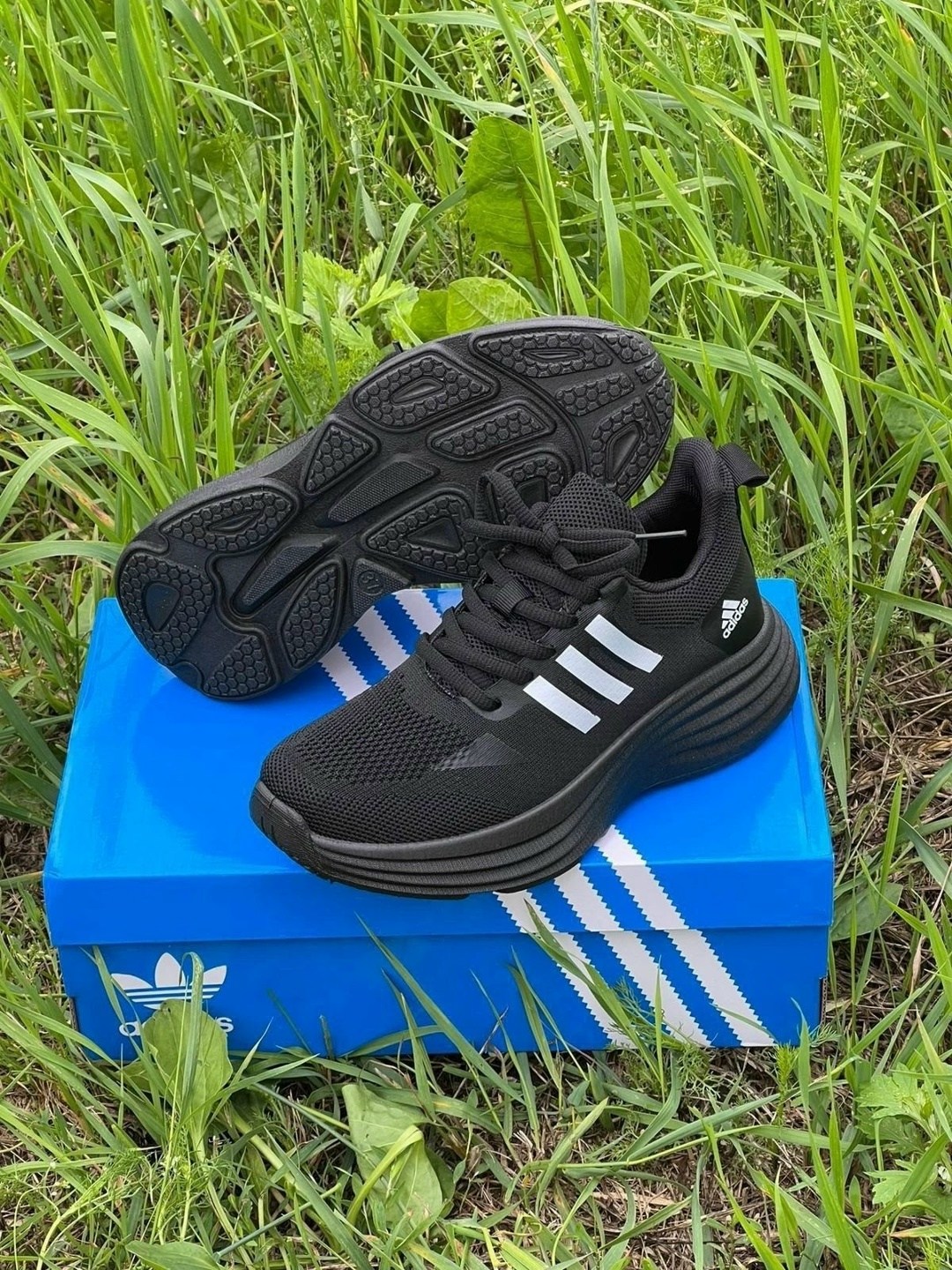 ,женские кроссовки,кроссовки adidas, женская,кроссовка