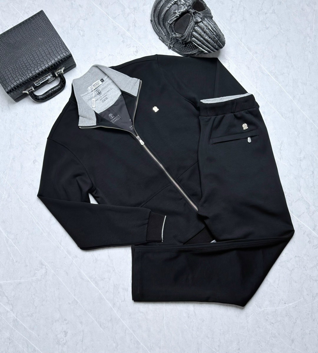 спортивный костюм brunello cucinelli,костюм brunello cucinelli,спортивный костюм мужской,спортивный костюм,спортивный костюм loro piana