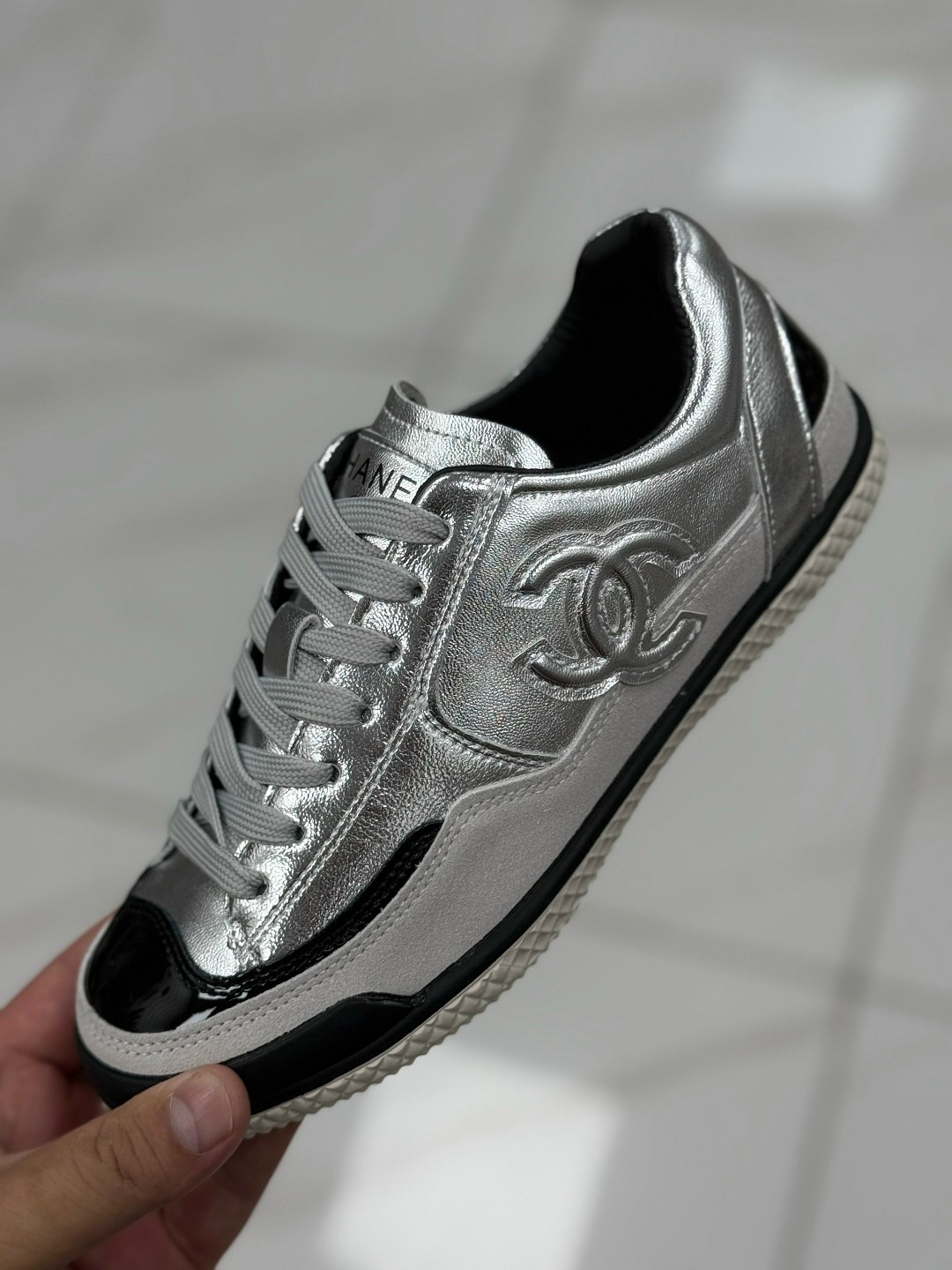 кроссовки женские chanel,chanel кроссовки,,кеды chanel,кожаные кроссовки