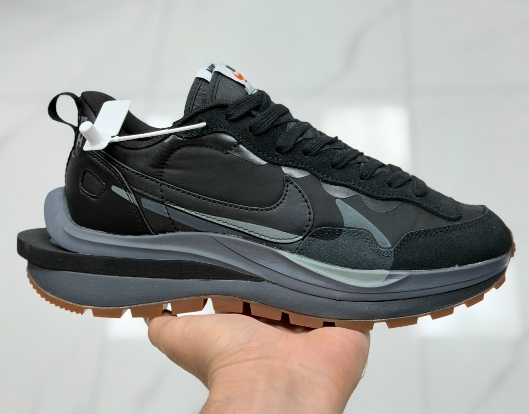 nike vaporwaffle sacai black white,кроссовки sacai x nike vaporwaffle,nike sacai vaporwaffle,кроссовки,кроссовки sacai x nike vapor waffle