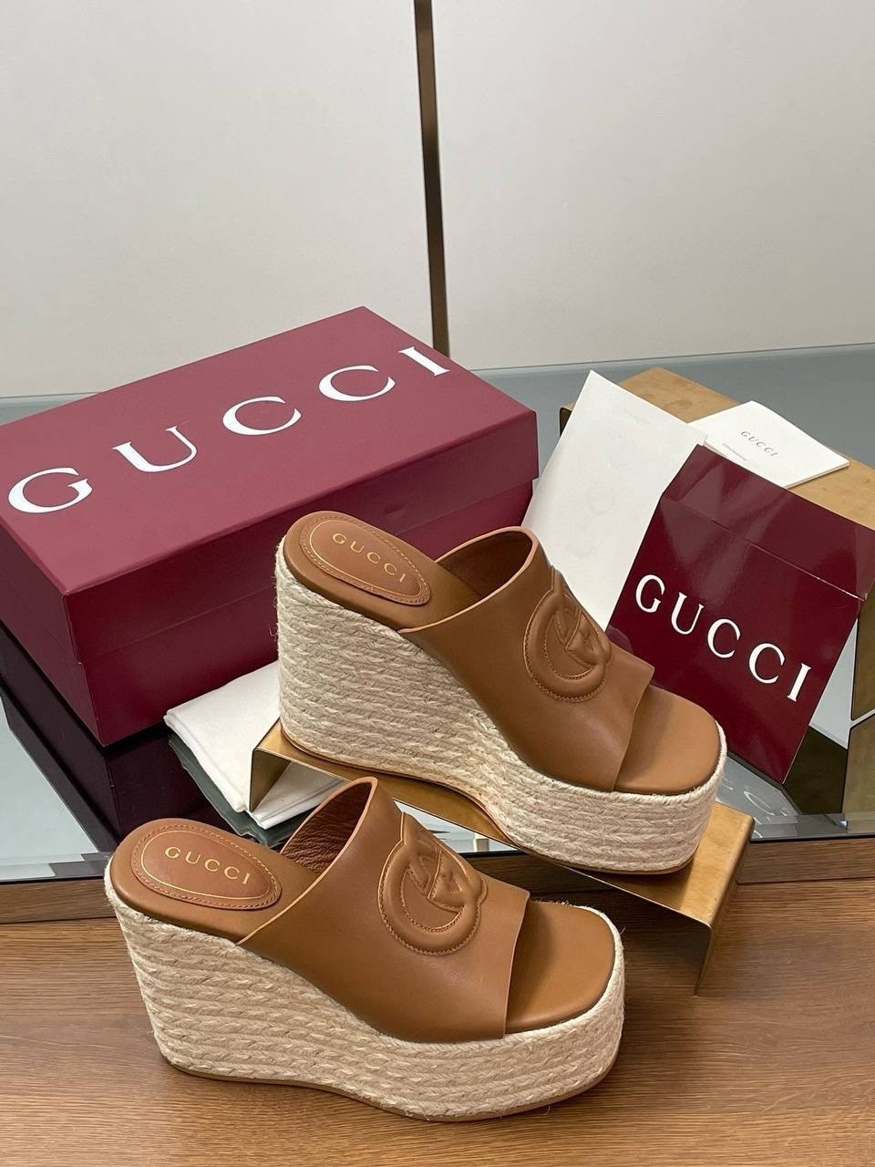 ,обуви,сабо гуччи,босоножки gucci,женская