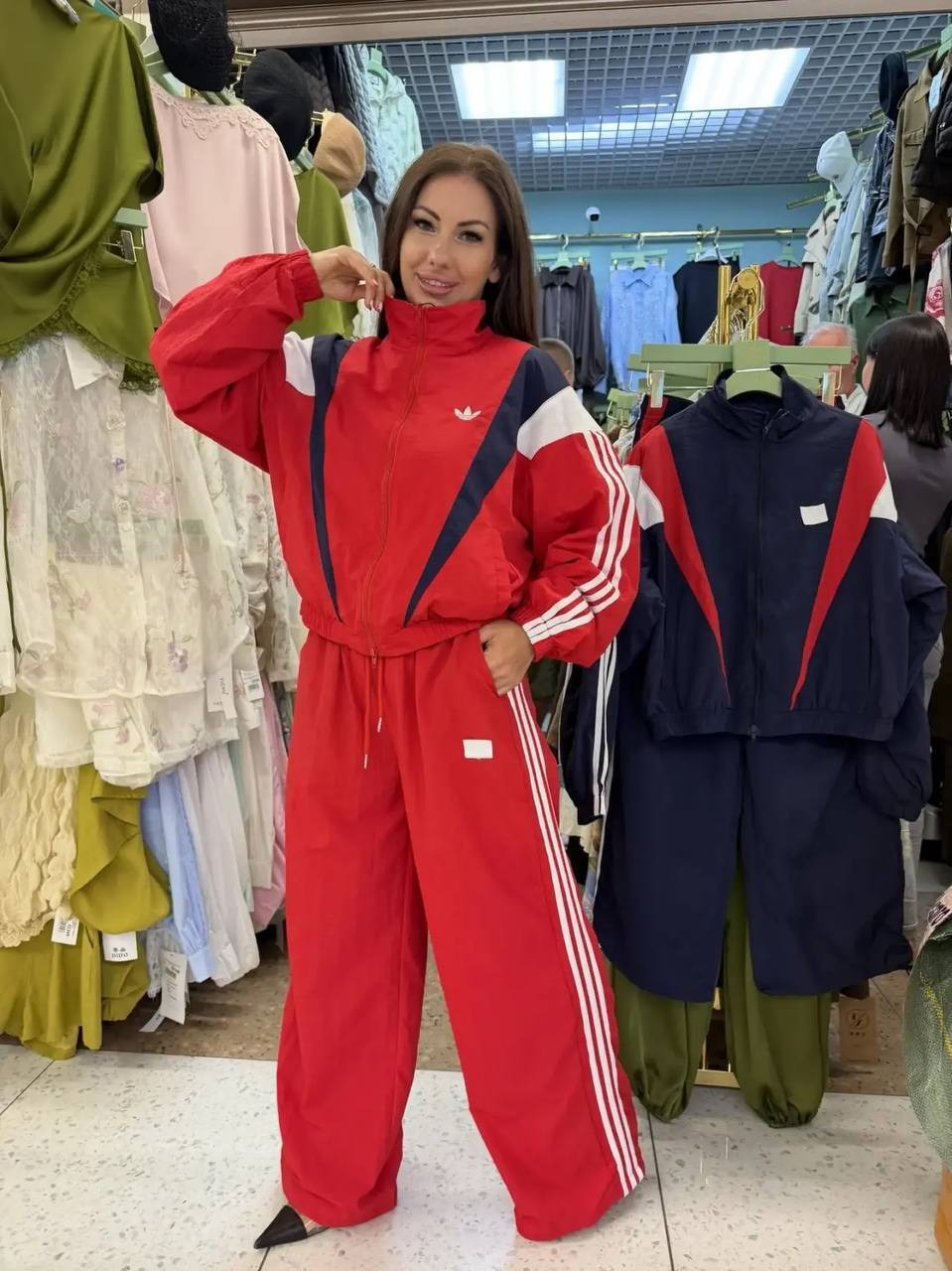 костюм спортивный красный,костюм спортивный,костюм адидас,спортивный костюм женский adidas,женский спортивный костюм