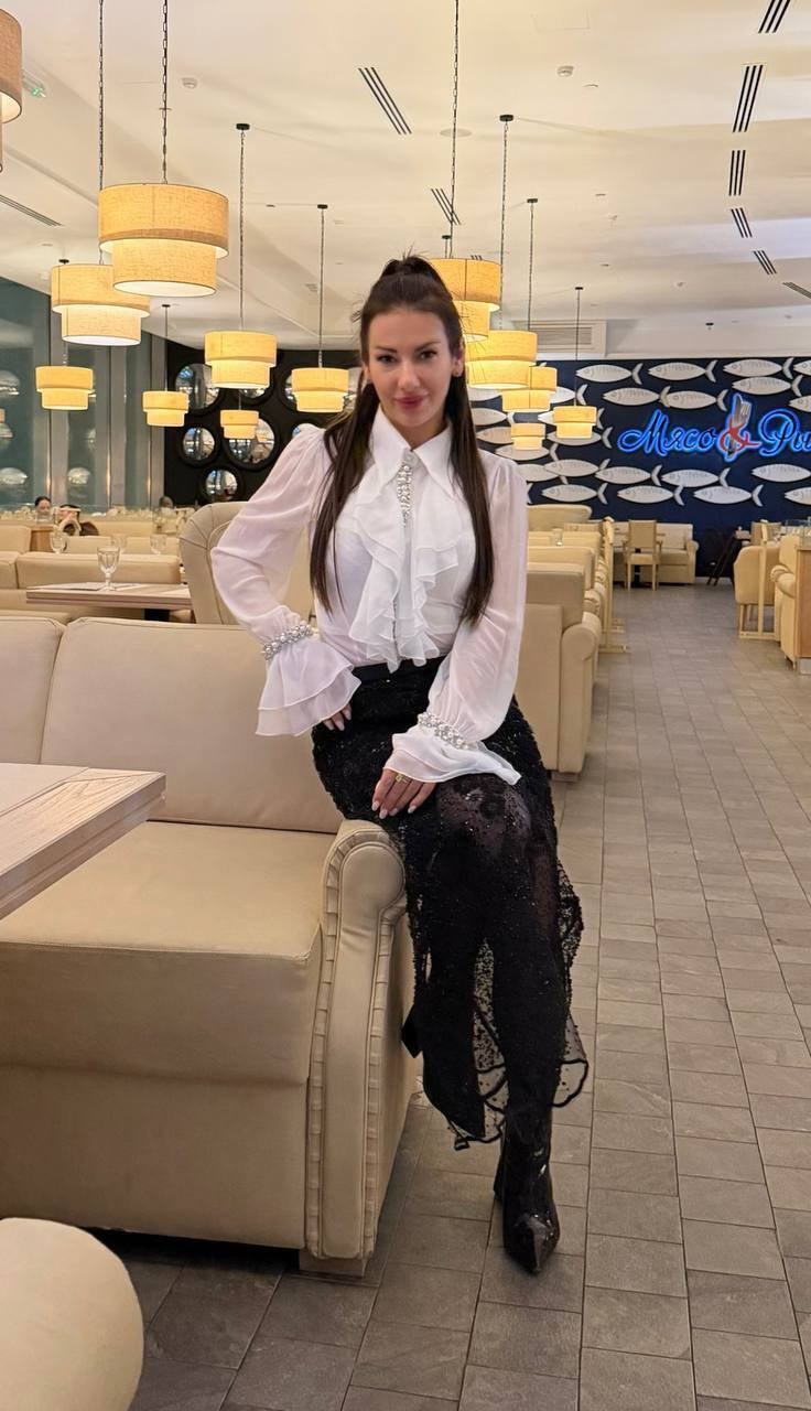 блузка с оборками,блузка,нарядная блузка из органзы,мода модная,девушка