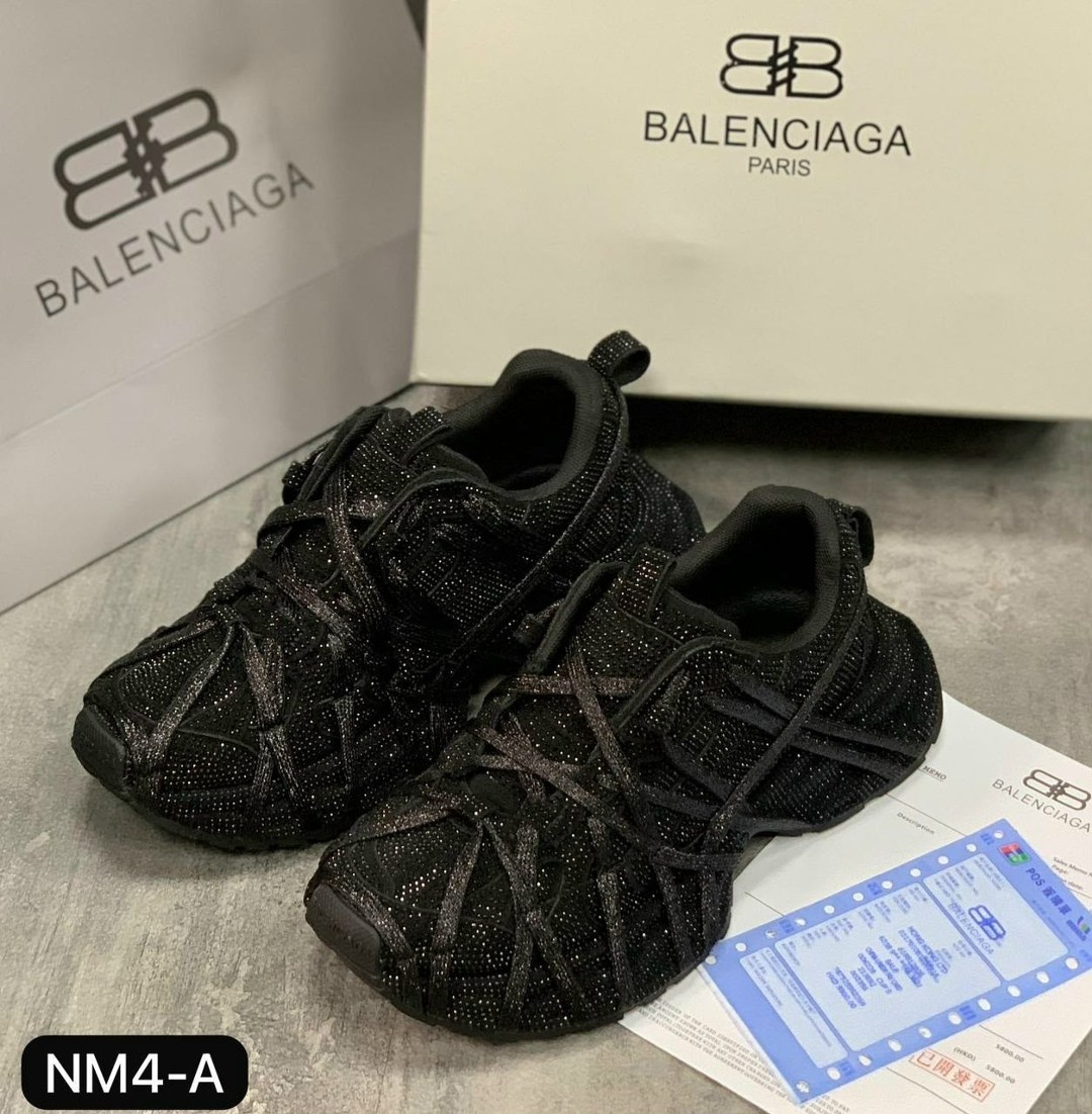 кроссовки balenciaga,кроссовки женские balenciaga,кроссовки balenciaga блестящие со стразами, balenciaga,кроссовки баленcиaгa