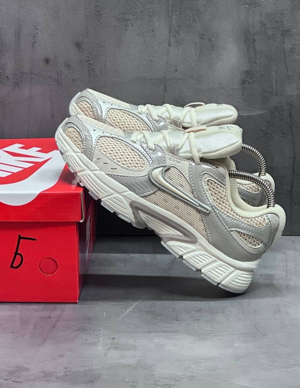 кроссовки nike,кроссовки nike v 5 rnr,женские кроссовки nike,кроссовки v5 rnr nike,кроссовки