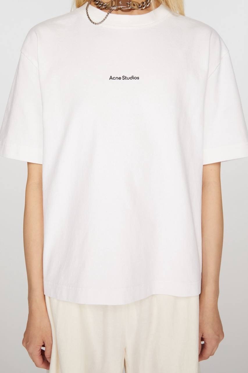acne studios футболка,свободная футболка,футболка мужская,белая футболка с логотипом,мужская летняя футболка