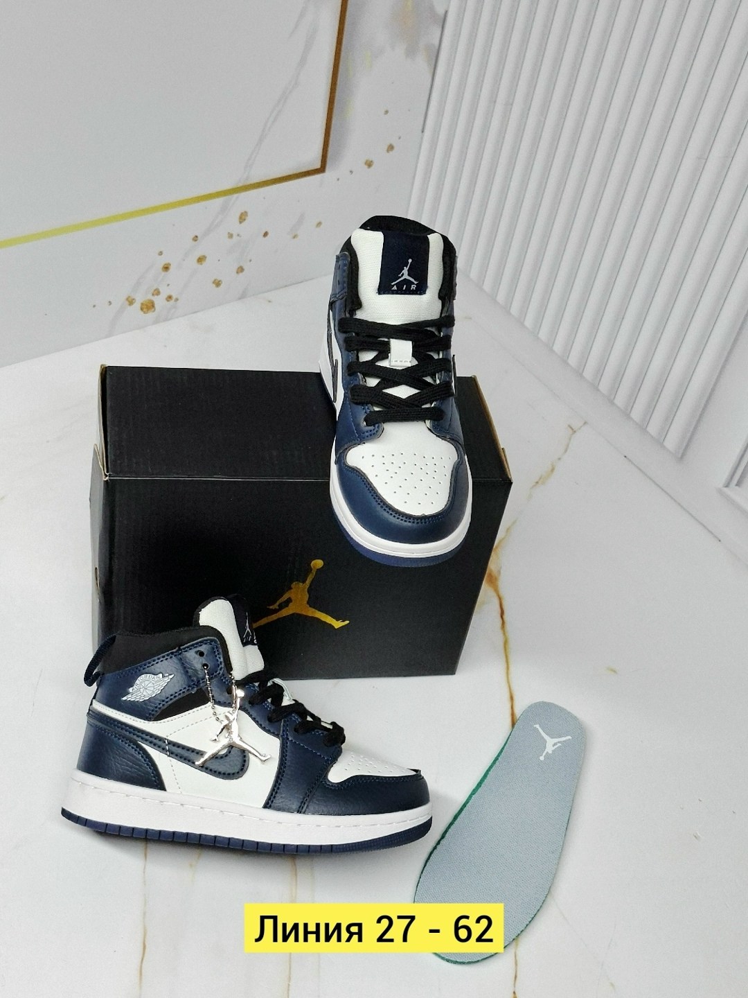 кроссовки,кроссовки nike air jordan 1 mid,кроссовки nike air jordan 1,кроссовки мальчику,мужская  кроссовки