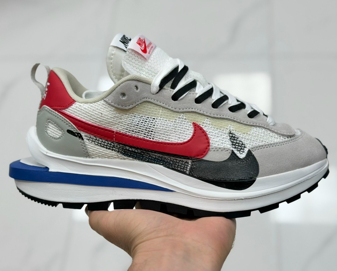 nike vaporwaffle sacai black white,кроссовки sacai x nike vaporwaffle,nike sacai vaporwaffle,кроссовки,кроссовки sacai x nike vapor waffle