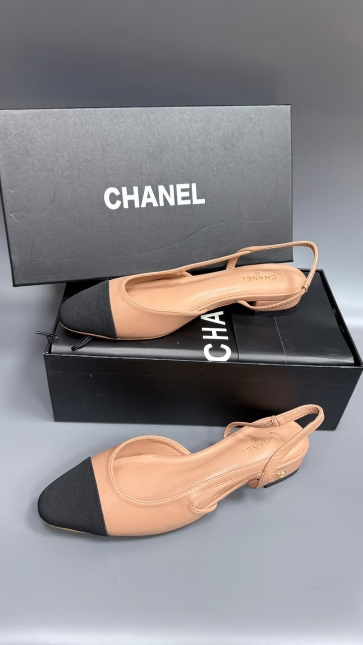 женские кожаные туфли chanel 2026-2026 бежевые с черным носом,chanel туфли,черно бежевые туфли шанель,туфли шанель,туфли шанель 2026