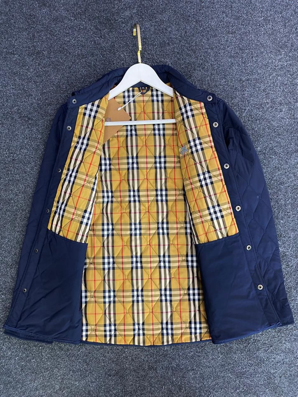 куртка burberry,куртка барбери бежевая в клетку,burberry jacket,двусторонний пуховик burberry