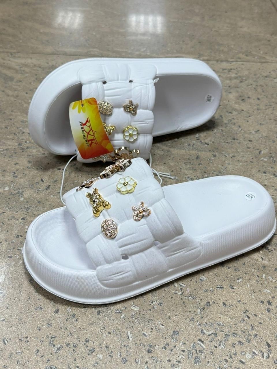женские шлепанцы,шлепки резиновые женские,,модные тапочки,шлепки резиновые