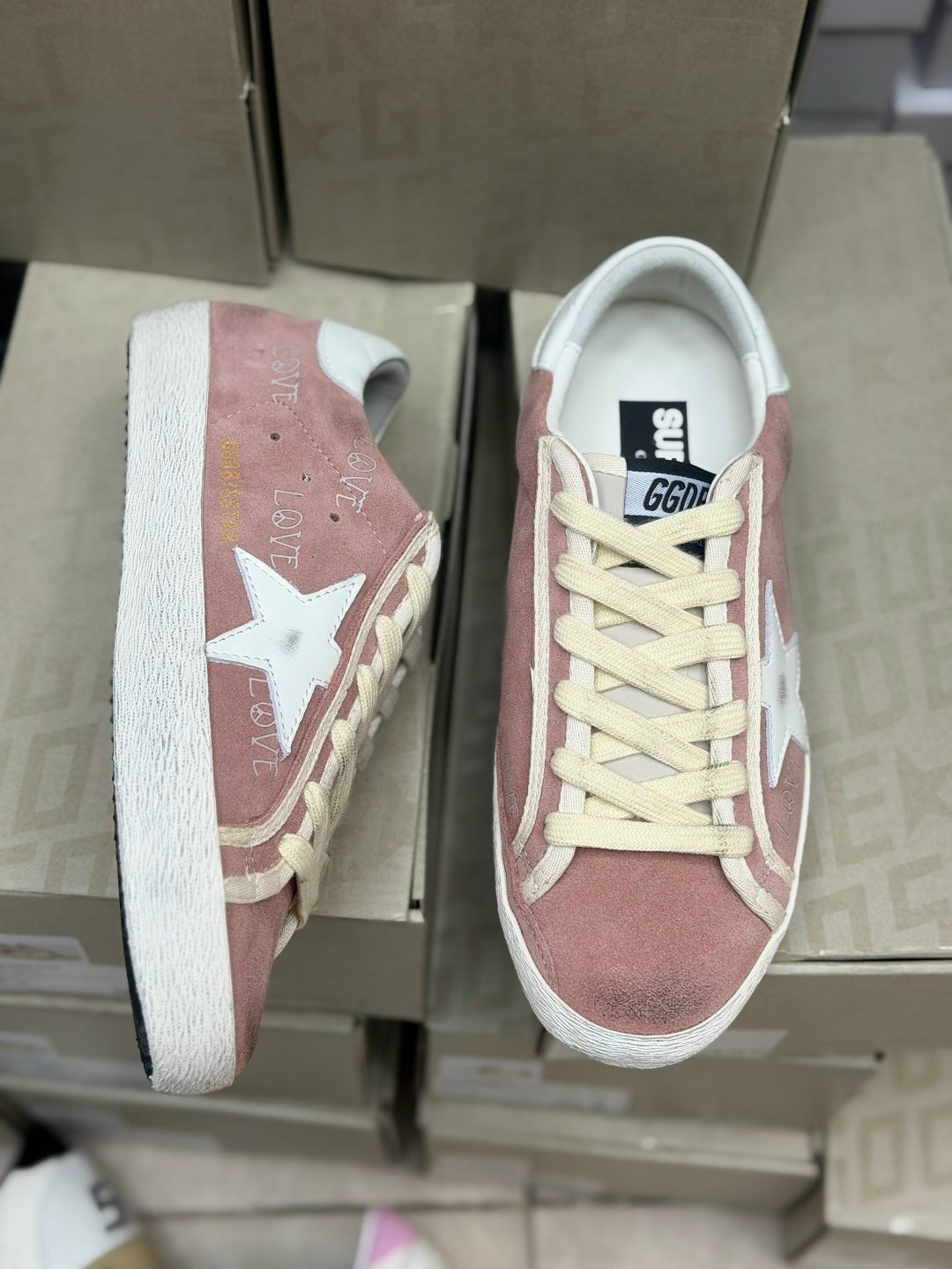 ,кроссовки golden goose,golden goose superstar,golden goose super star,замшевые кроссовки
