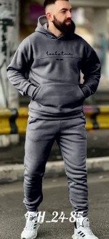 Костюм