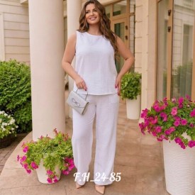 Костюм