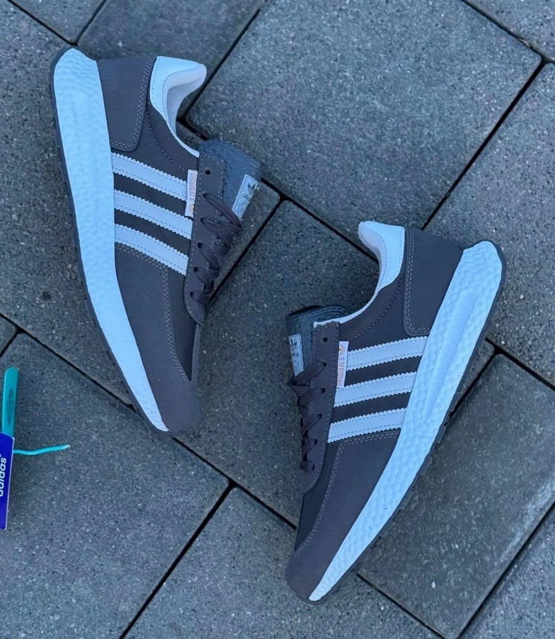 кроссовки adidas,кроссовки adidas iniki,мужские кроссовки adidas,кроссовки адидас,