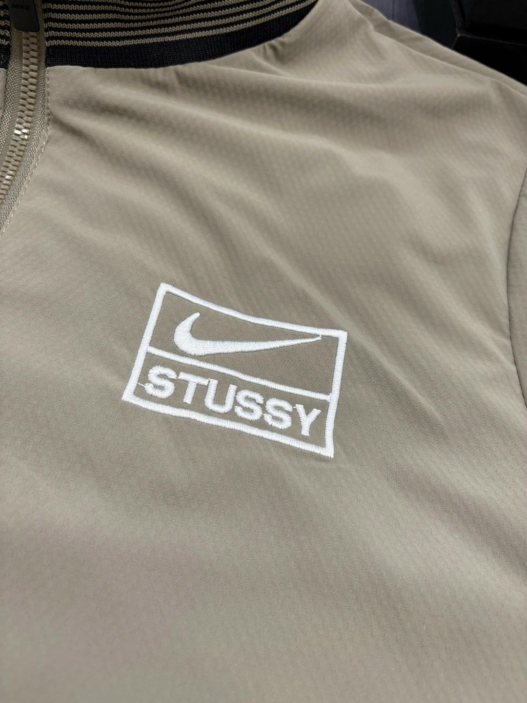 ветровка nike,куртка бомбер,мужская куртка nike,nike куртка,ветровка мужская