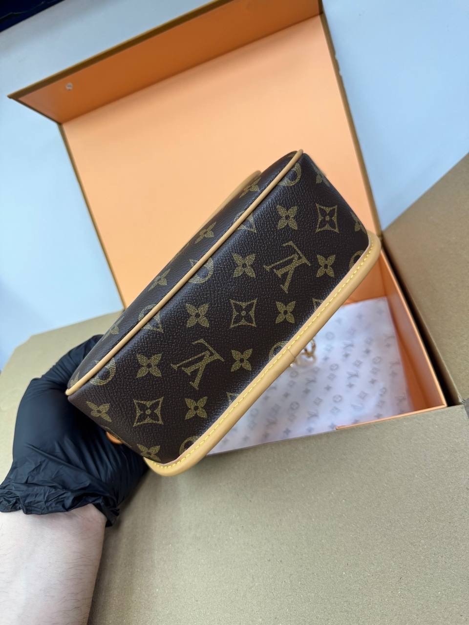 сумка louis vuitton,louis vuitton сумка на плечо,сумка louis vuitton женская,lv louis vuitton женская модная классическая сумка через плечо,сумка луи виттон