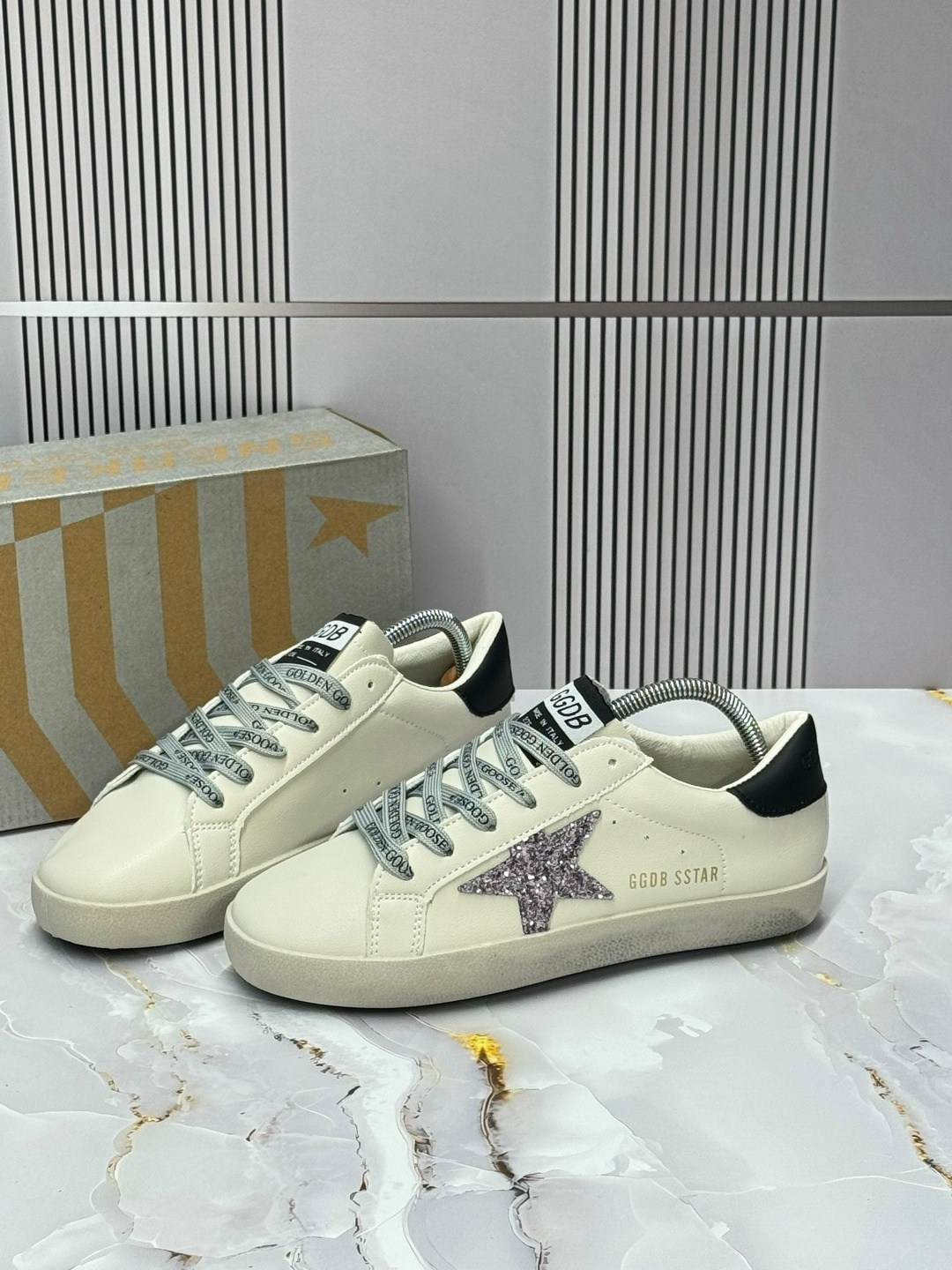 ,кеды golden goose,кроссовки golden goose,кроссовки женскиe,стильные кроссовки