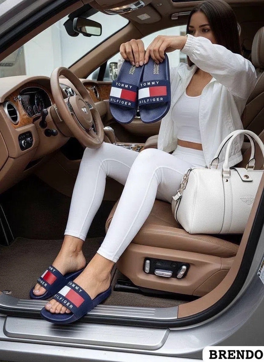 шлепанцы томми хилфигер,шлепанцы tommy hilfiger мужские,сланцы томми хилфигер мужские,тапочки томми хилфигер,