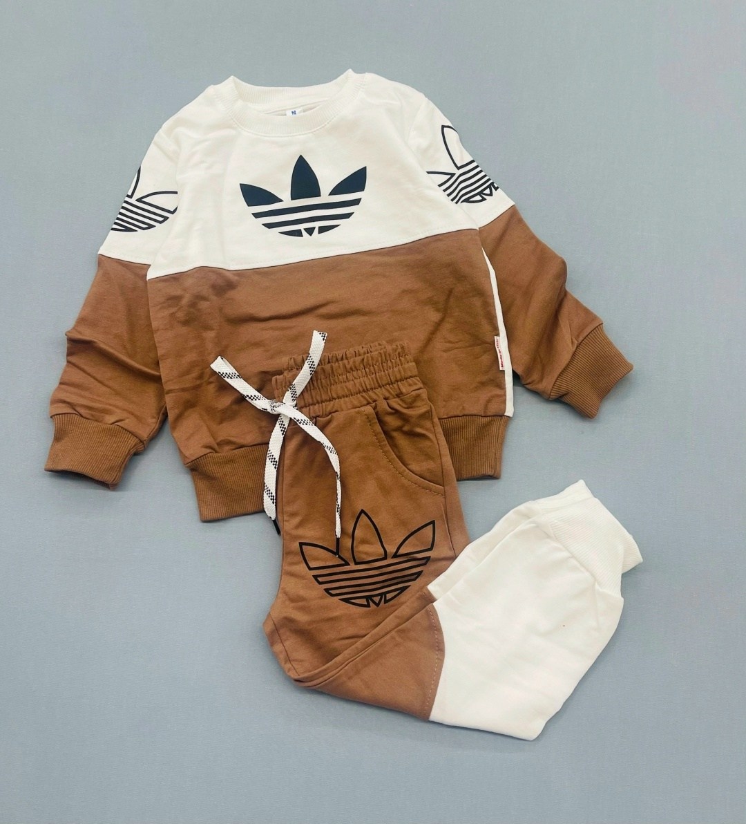 детский спортивный костюм adidas,костюм спортивный для девочек,детский спортивный костюм,детский костюм адидас для девочек,спортивные костюм