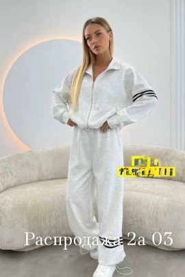 Костюм