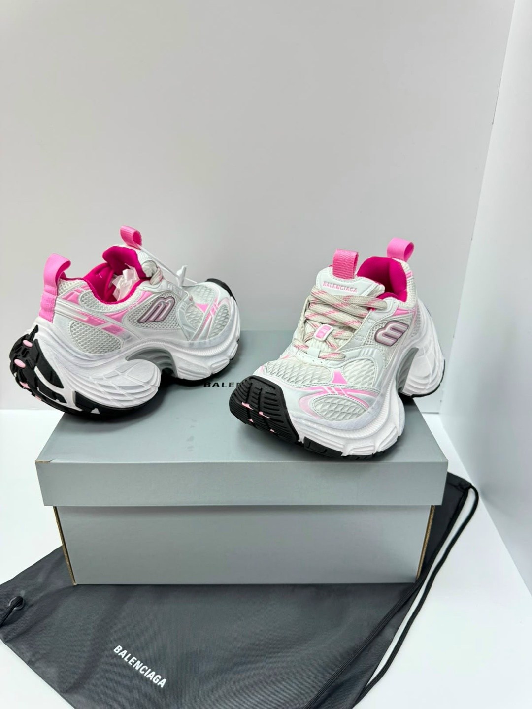 кроссовки женские balenciaga,кроссовки женские баленсиага,кроссовки balenciaga,кроссовки женские,повседневная спортивная  balenciaga