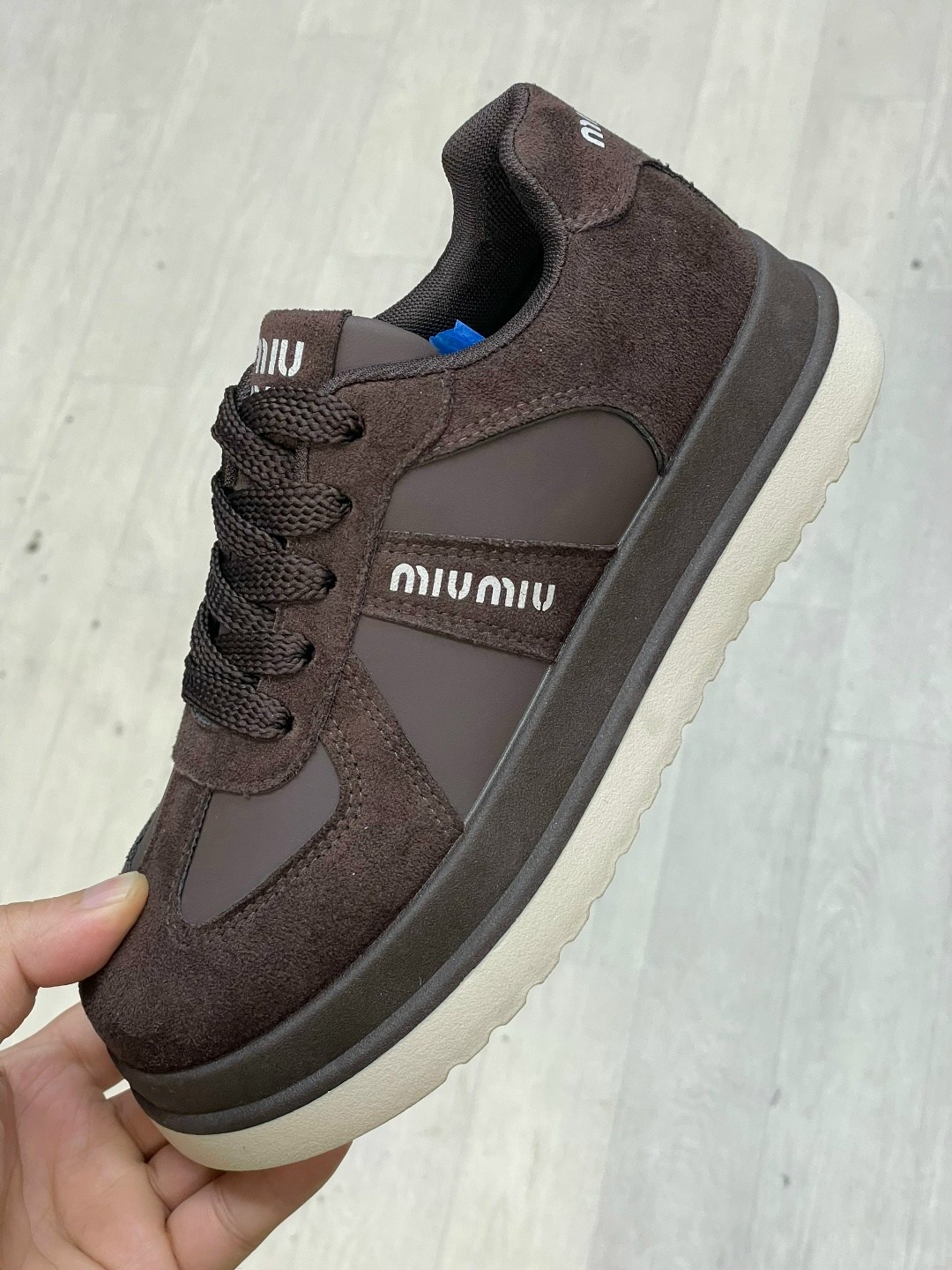 ,кроссовки женские,кроссовки замш,кроссовки miu miu, женская