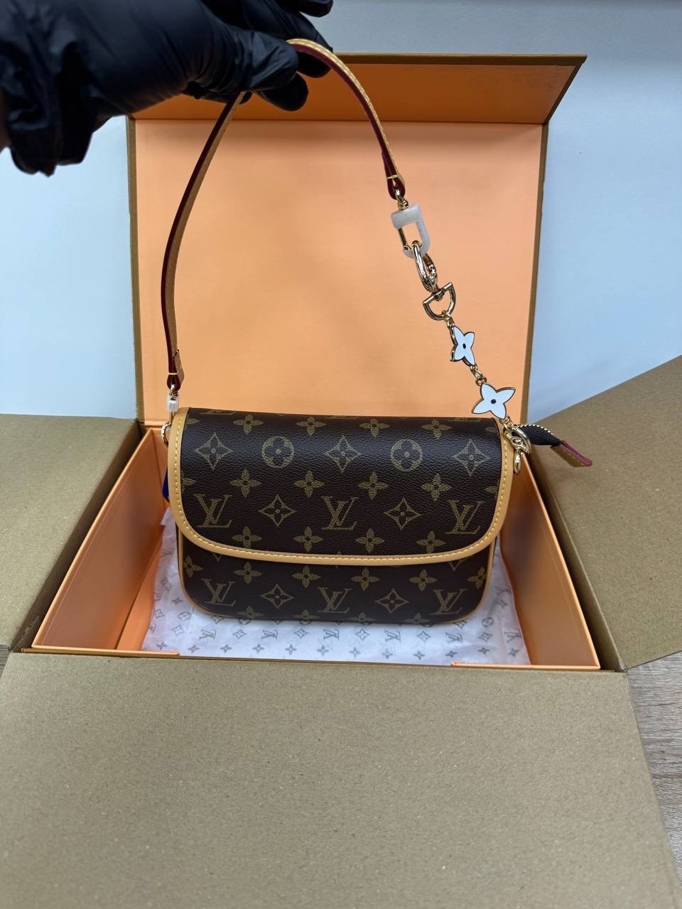 сумка louis vuitton,louis vuitton сумка на плечо,сумка louis vuitton женская,lv louis vuitton женская модная классическая сумка через плечо,сумка луи виттон