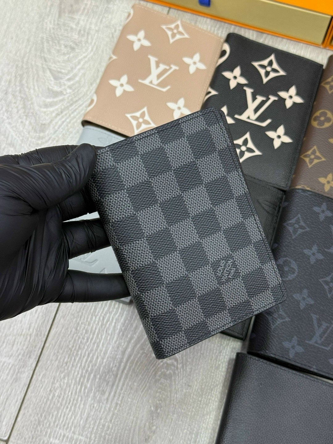 louis vuitton обложка на паспорт,обложка для документов louis vuitton,кожаная обложка для паспорта louis vuitton,louis vuitton портмоне louis vuitton,louis vuitton обложка на паспорт луи виттон
