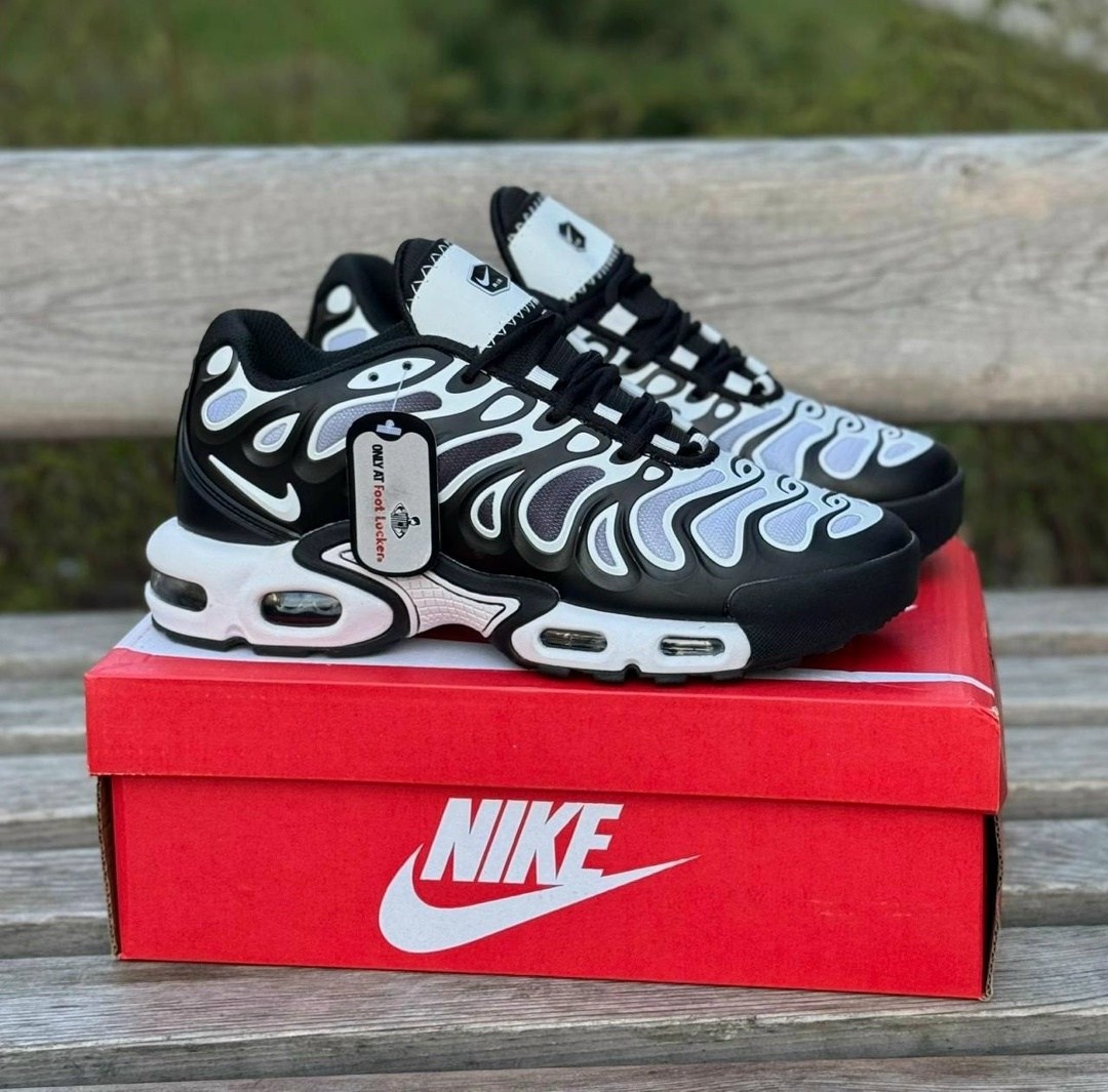 кроссовки nike air max tn plus,кроссовки nike air max plus,nike air max plus tn,кроссовки,кроссовки nike air max plus drift