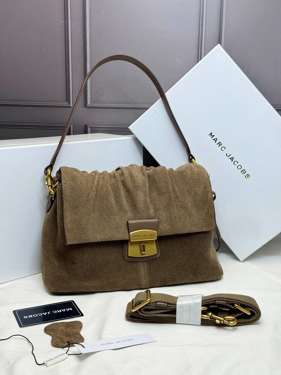 роскошная сумка из замши balenciaga rodeo,сумка,сумка фенди замшевая,женская сумка,замшевая сумка