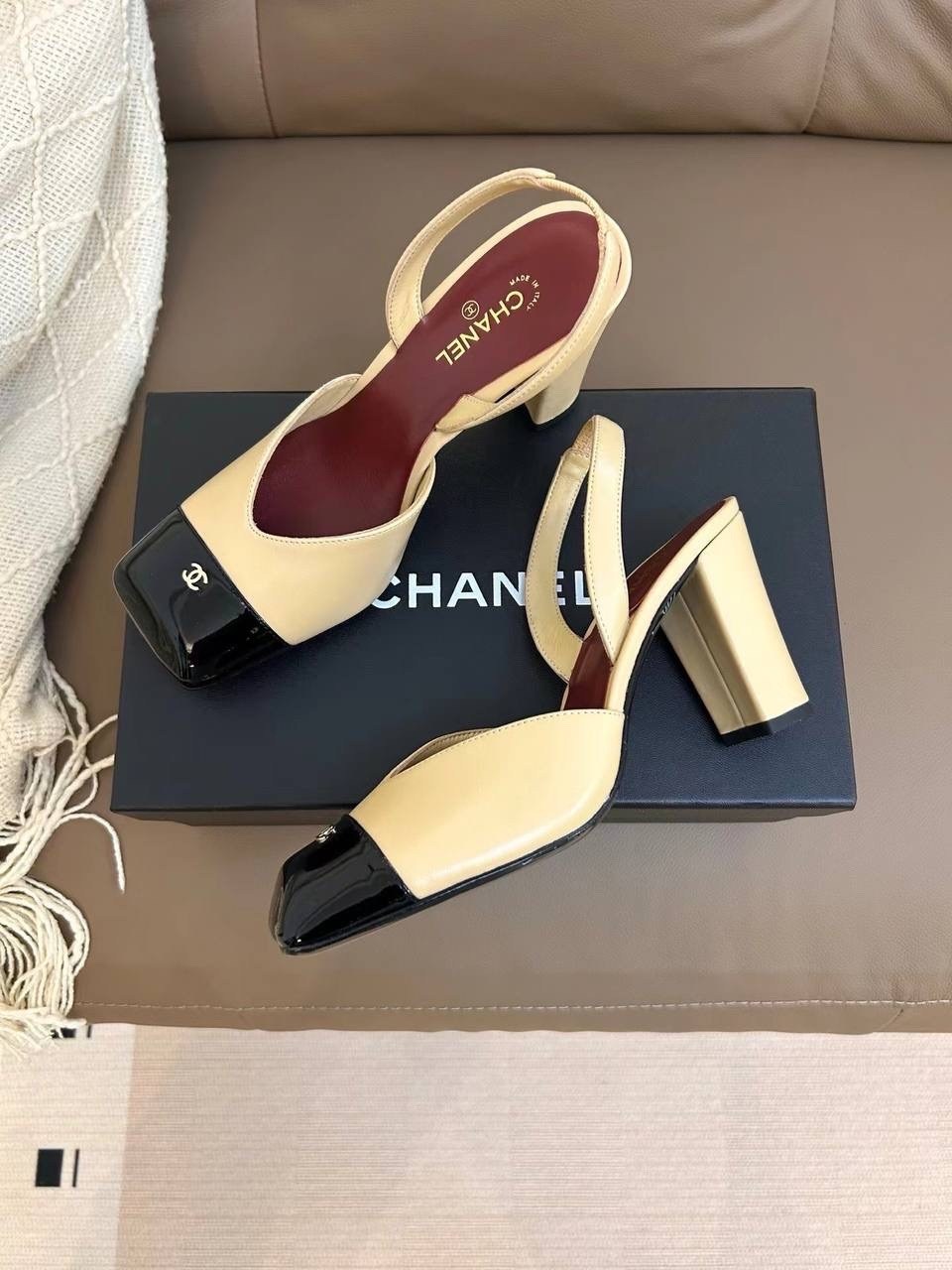 босоножки шанель бежевые,туфли chanel,босоножки chanel,туфли шанель,chanel бежевые кожаные туфли для женщин