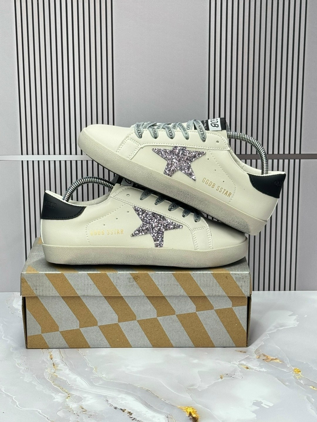 ,кеды golden goose,кроссовки golden goose,кроссовки женскиe,стильные кроссовки