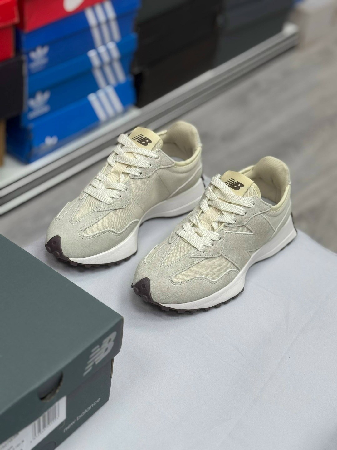 кроссовки new balance 327,кроссовки new balance,кроссовки женские new balance 327 бежевые,кроссовки нью баланс женские новая коллекция 2026,кроссовки женские new balance 327
