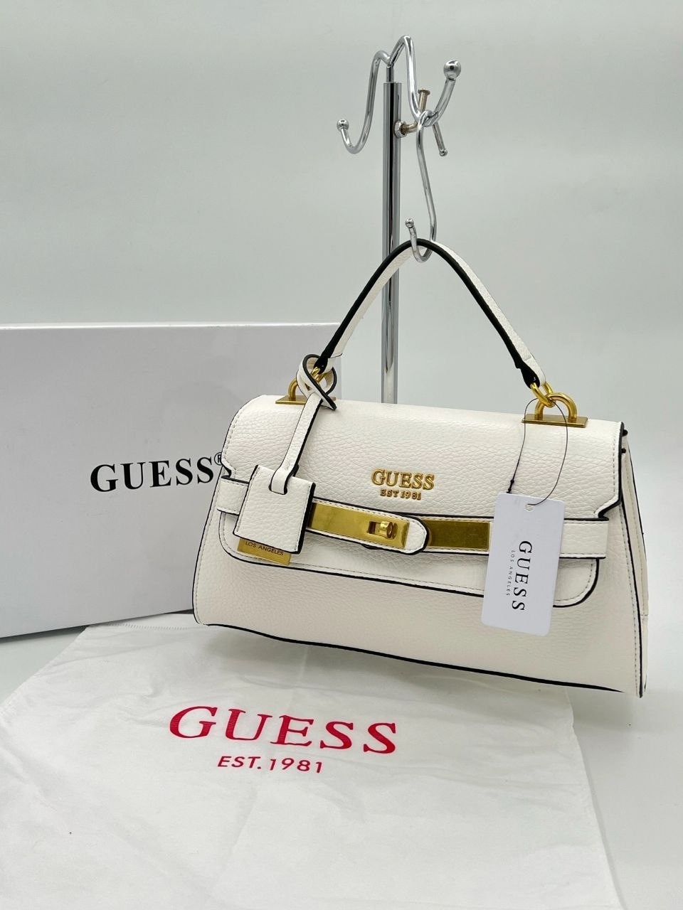 cумка женская guess,сумка guess,guess сумка на плечо кросс-боди,сумка на плечо guess,guess сумка кросс боди