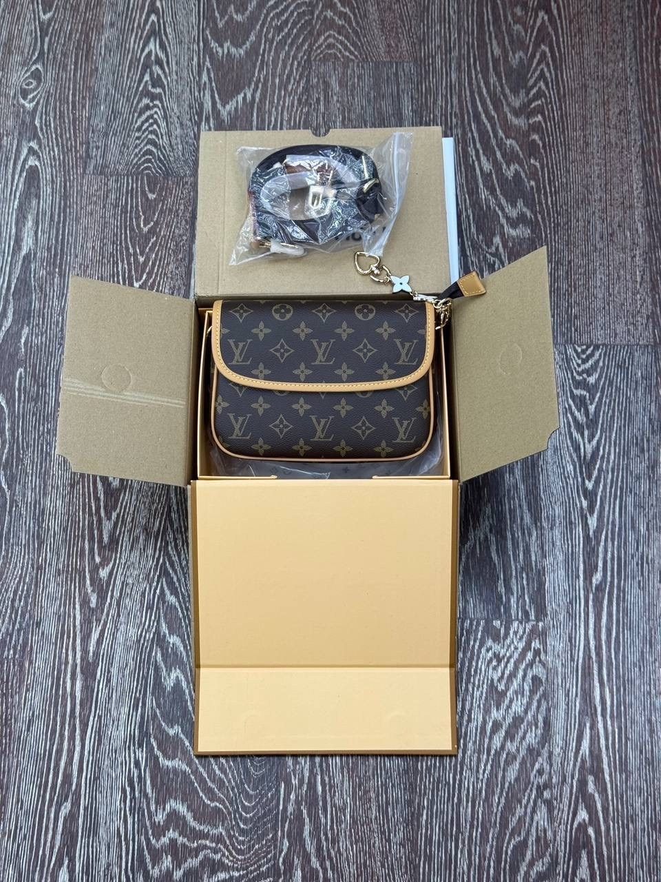 сумка louis vuitton,louis vuitton сумка на плечо,сумка louis vuitton женская,lv louis vuitton женская модная классическая сумка через плечо,сумка луи виттон