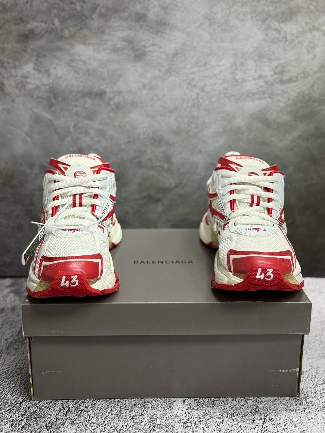 кроссовки мужские balenciaga runner белый красный,balenciaga runner кроссовки,balenciaga runner sneaker white red,balenciaga oc11z10724 runner sneaker in red white,кроссовки balenciaga runner sneaker