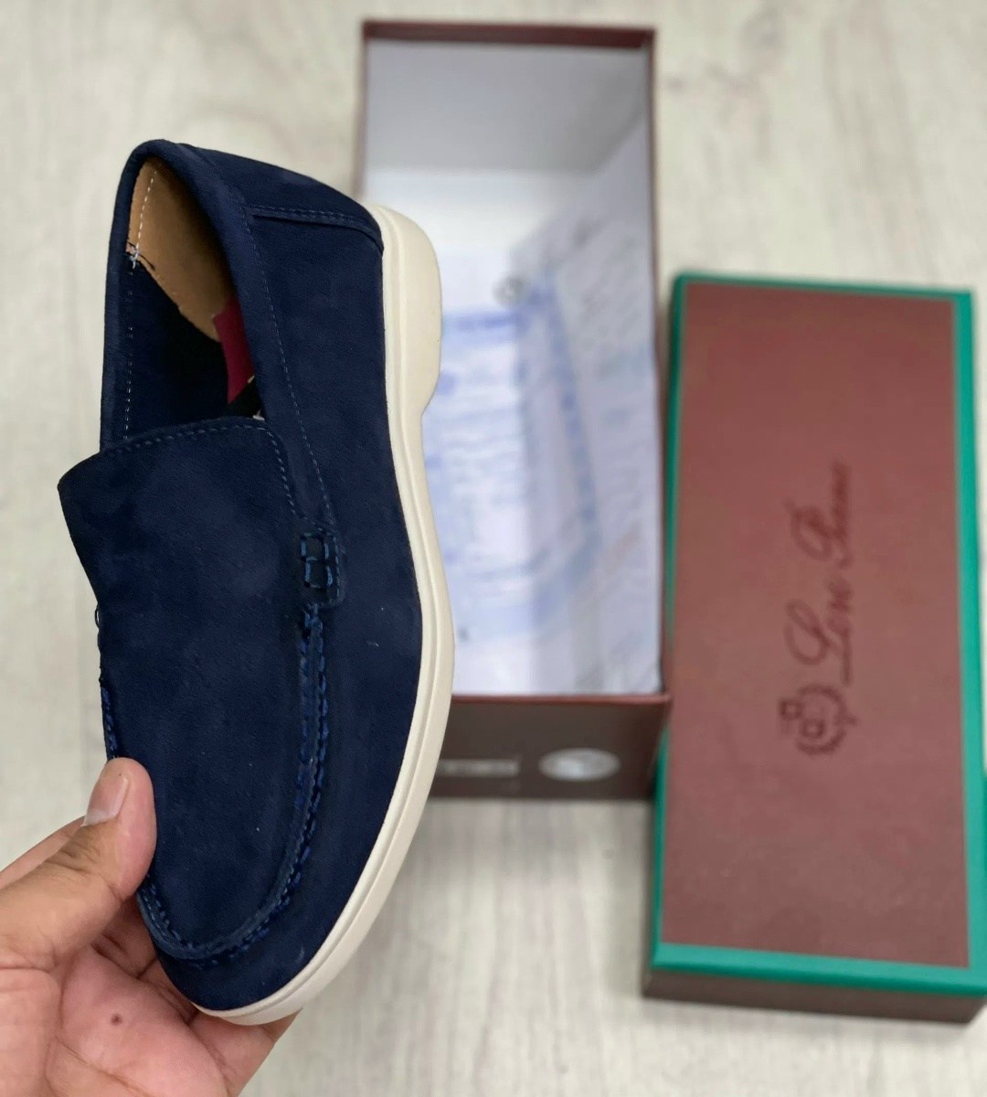 лоферы из натуральной замши loro piana,мужские лоферы loro piana,лоферы loro piana,лоферы замшевые loro piana,
