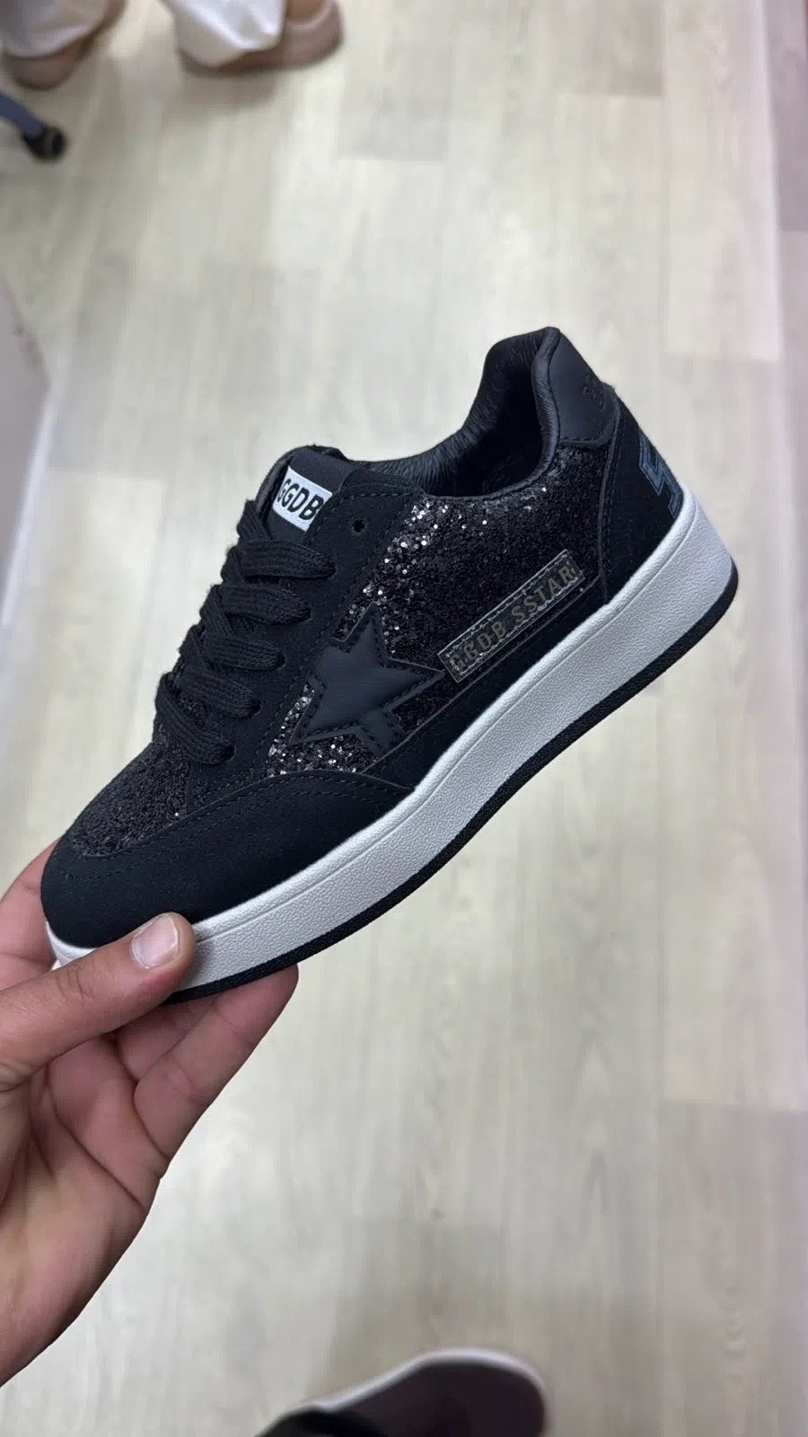 ,кеды зимние с натуральным мехом golden goose premium shoes,женские кроссовки,кроссовки со звездами, повседневные