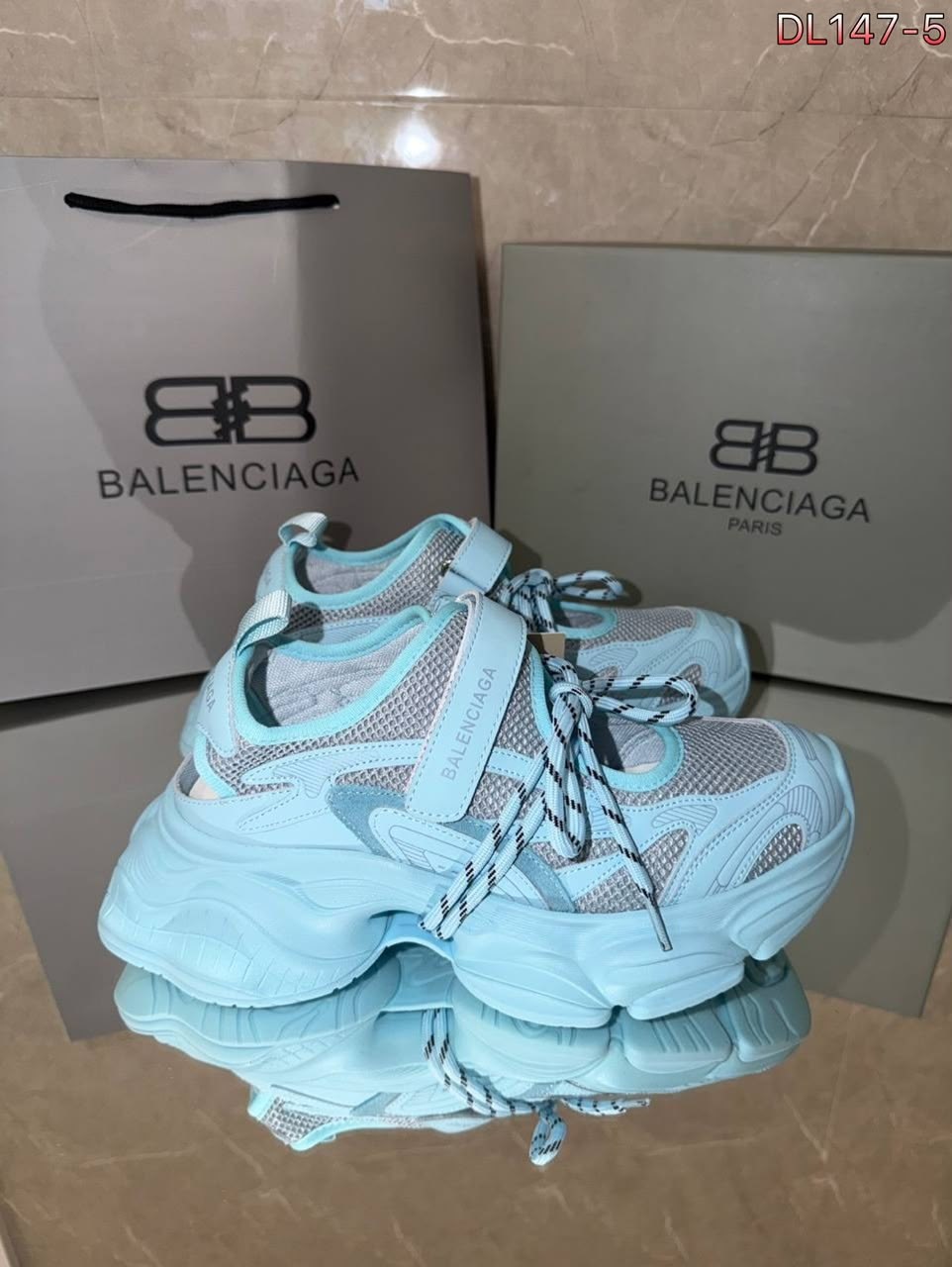 кроссовки balenciaga,кроссовки женские balenciaga,кроссовки balenciaga track,кроссовки balenciaga track balenciaga,босоножки balenciaga