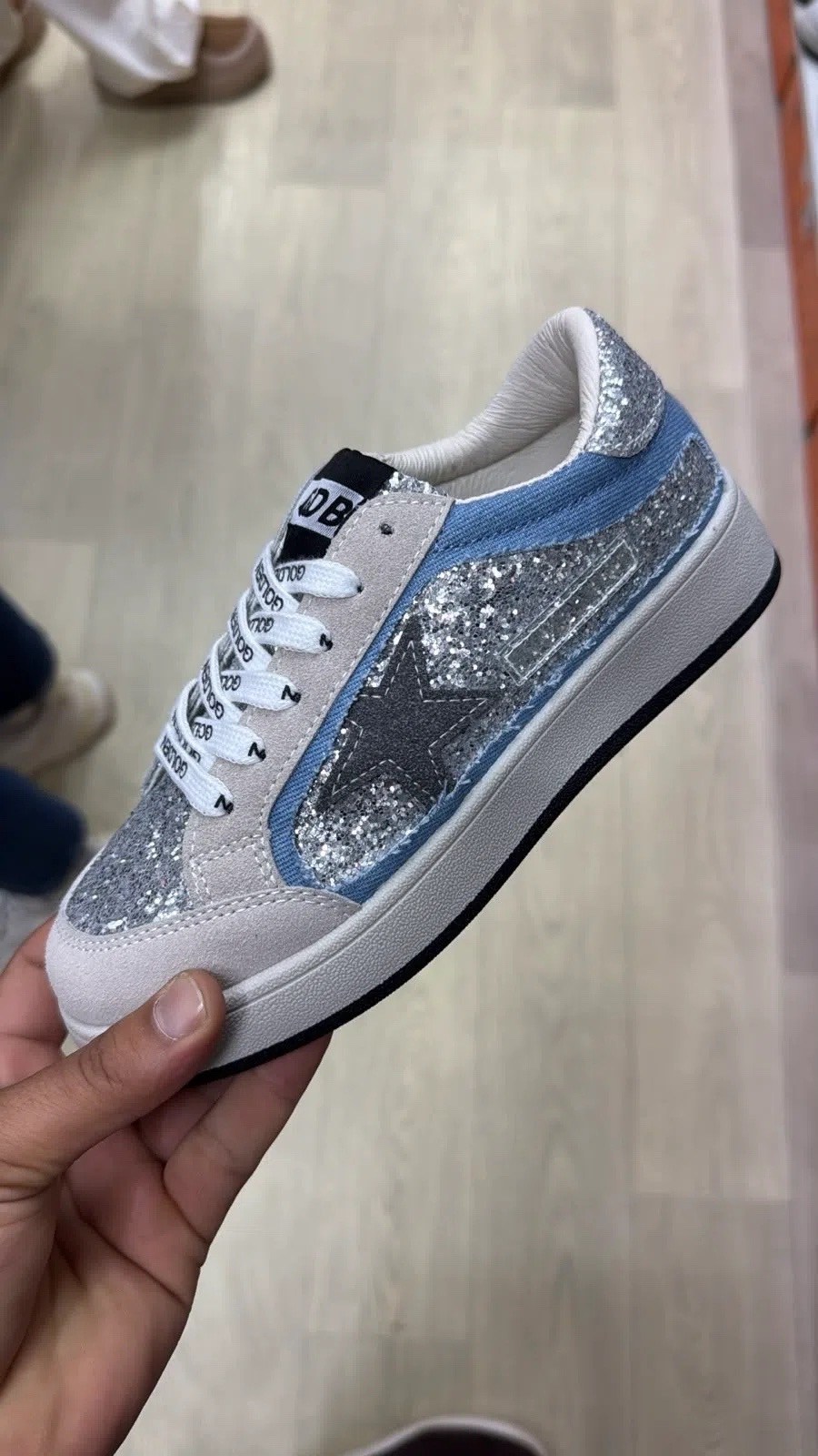 ,кроссовки golden goose с пайетками на платформе,кеды golden goose женские,кеды golden goose,кеды женски