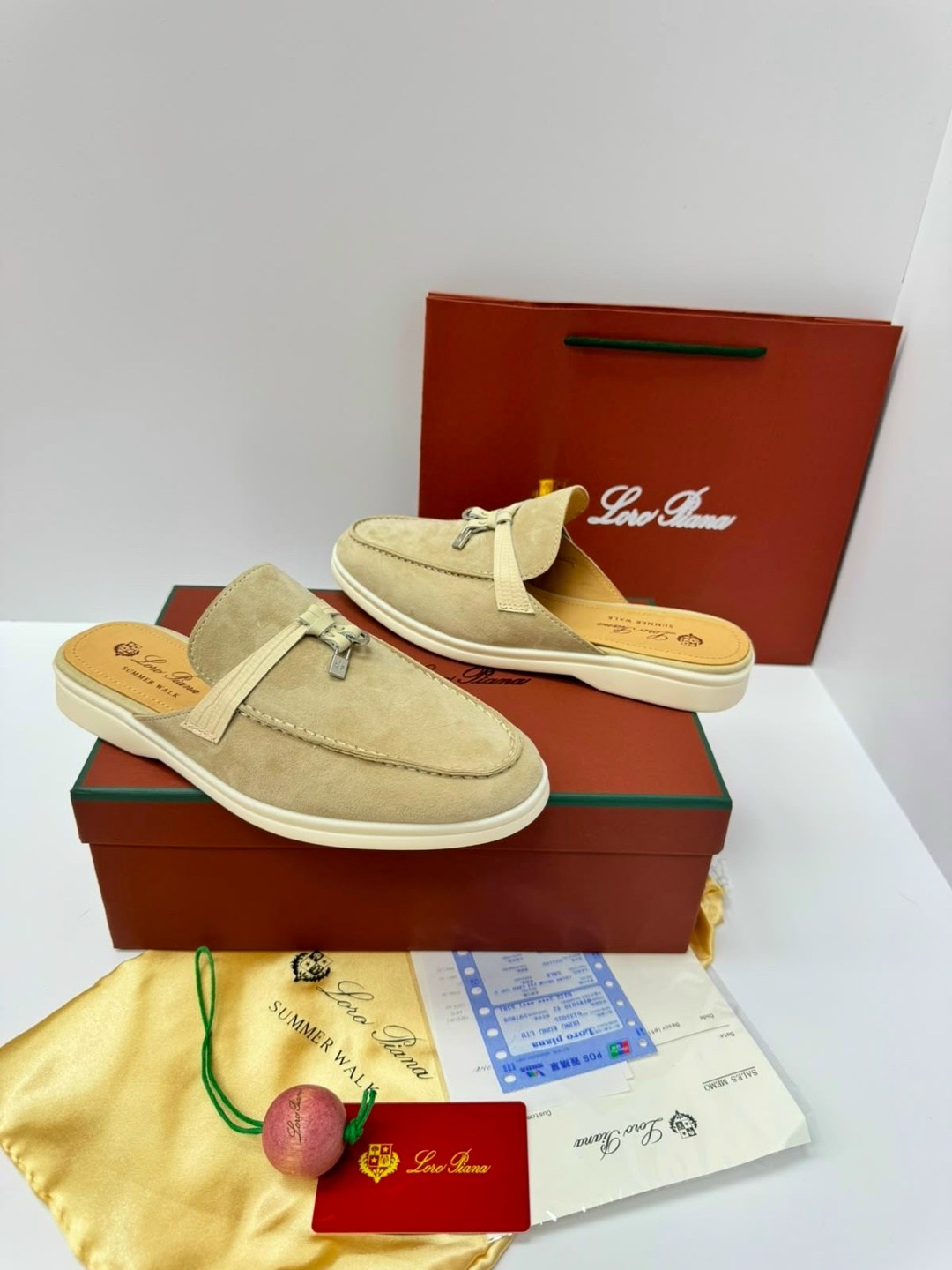 ,лоферы женские loro piana,лоферы loro piana,мюли loro piana,женские замшевые мюли loro piana бежевые