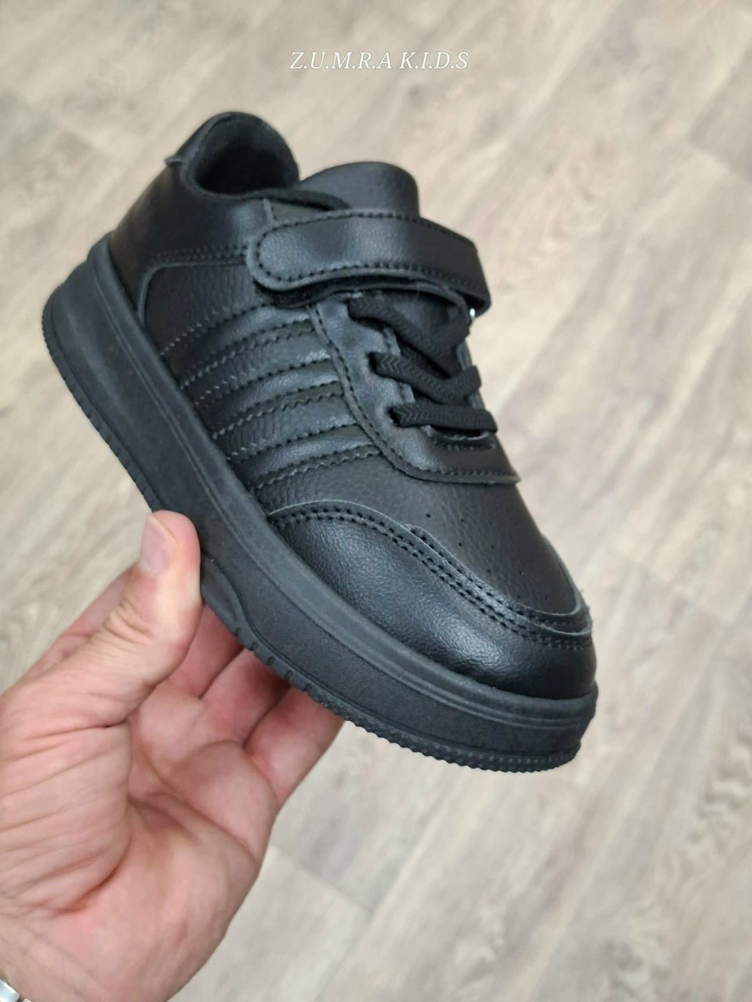 ,кроссовки черные,кроссовки adidas,кроссовки женские черные,adidas мужские кроссовки