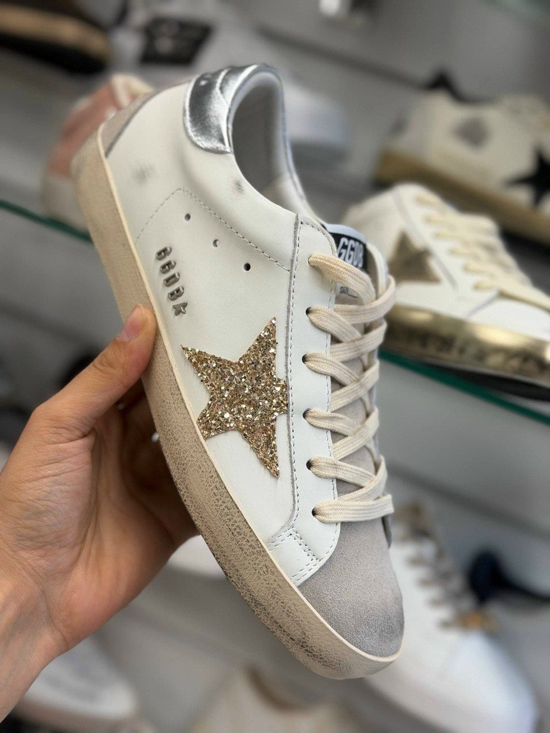 ,кроссовки golden goose,golden goose кеды super-star нейтральные цвета,кеды golden goose,golden goose sneakers