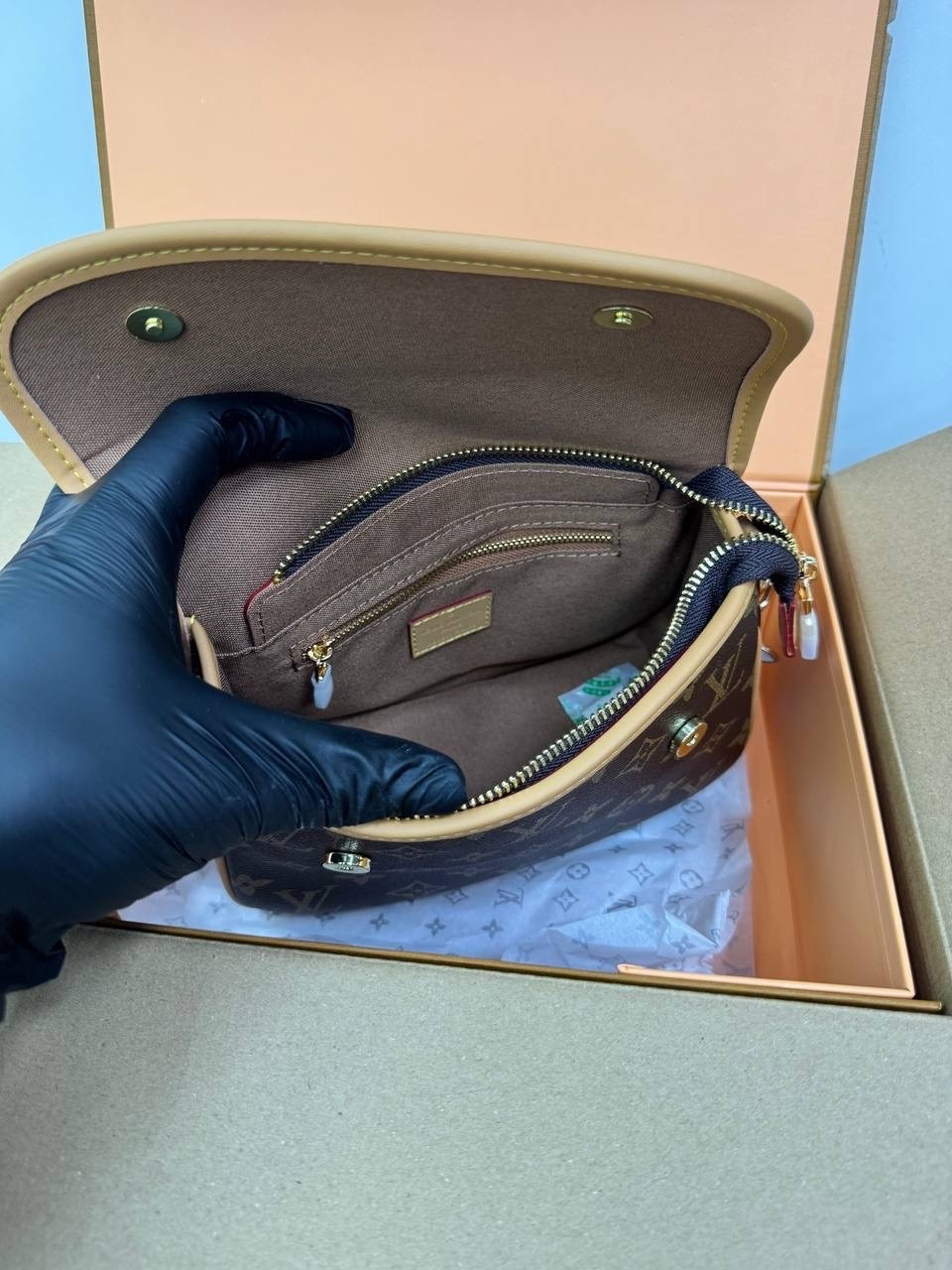 сумка louis vuitton,louis vuitton сумка на плечо,сумка louis vuitton женская,lv louis vuitton женская модная классическая сумка через плечо,сумка луи виттон