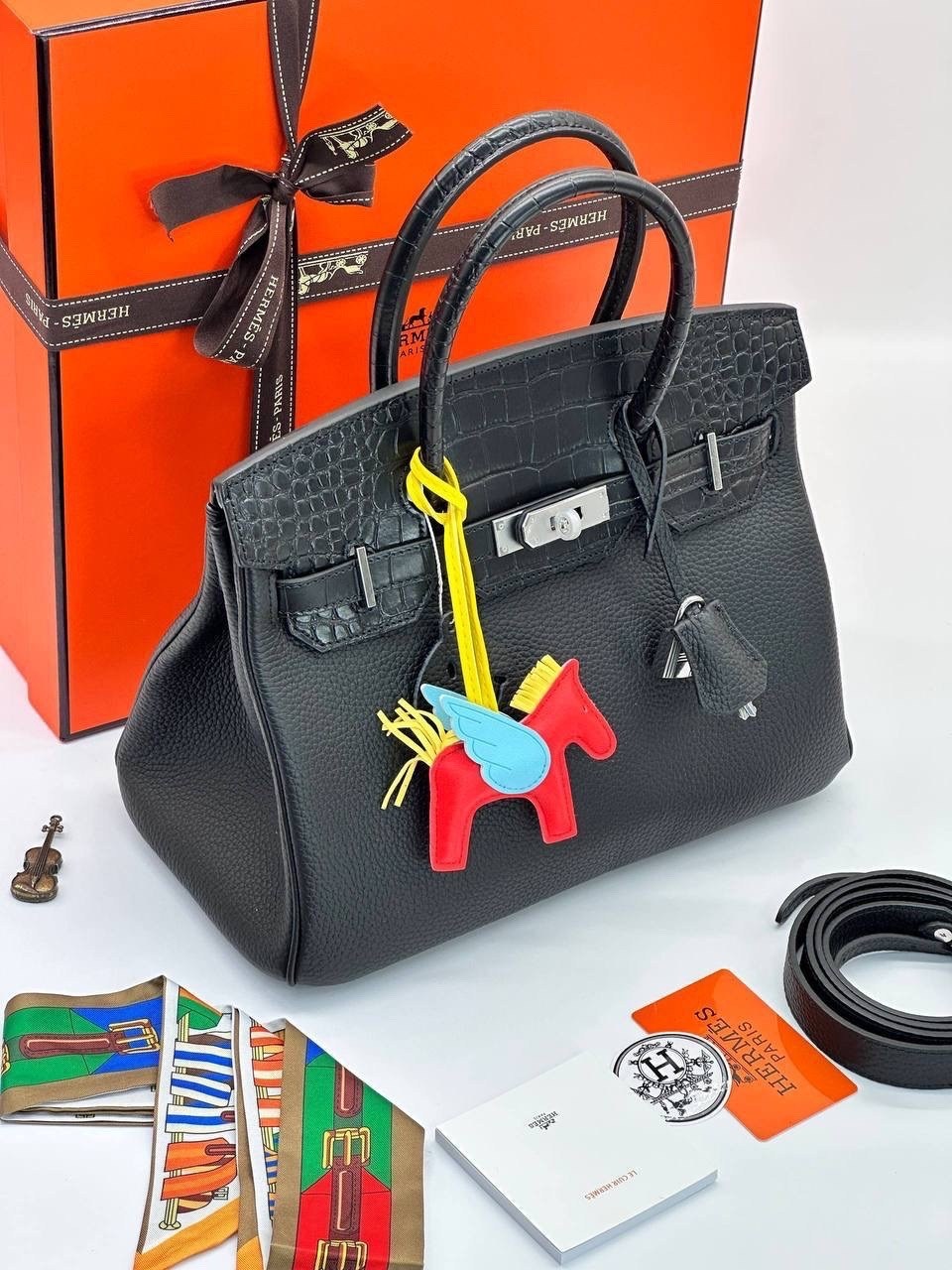 сумка hermes,hermes женская сумка,сумка hermes birkin,сумка гермес биркин с лошадью,сумка гермес